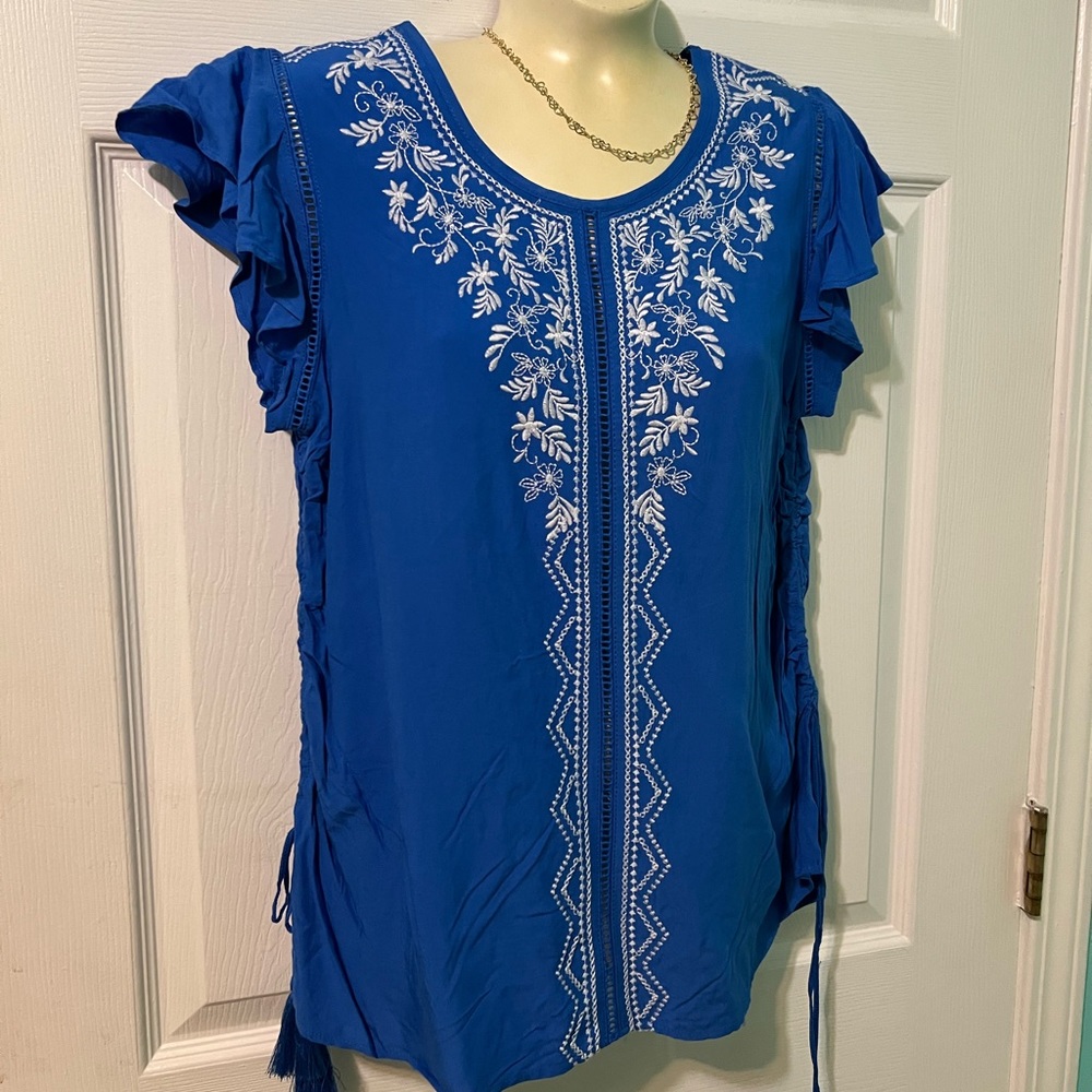 Madeleine and Monroe blouse